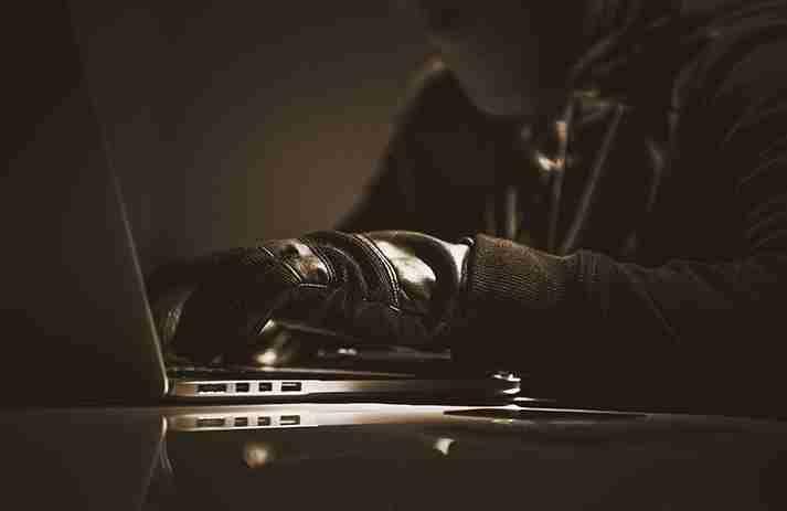 الجانب المظلم للإعلانات الديجيتال: افهم الـ Click Fraud وإزاي توقفه